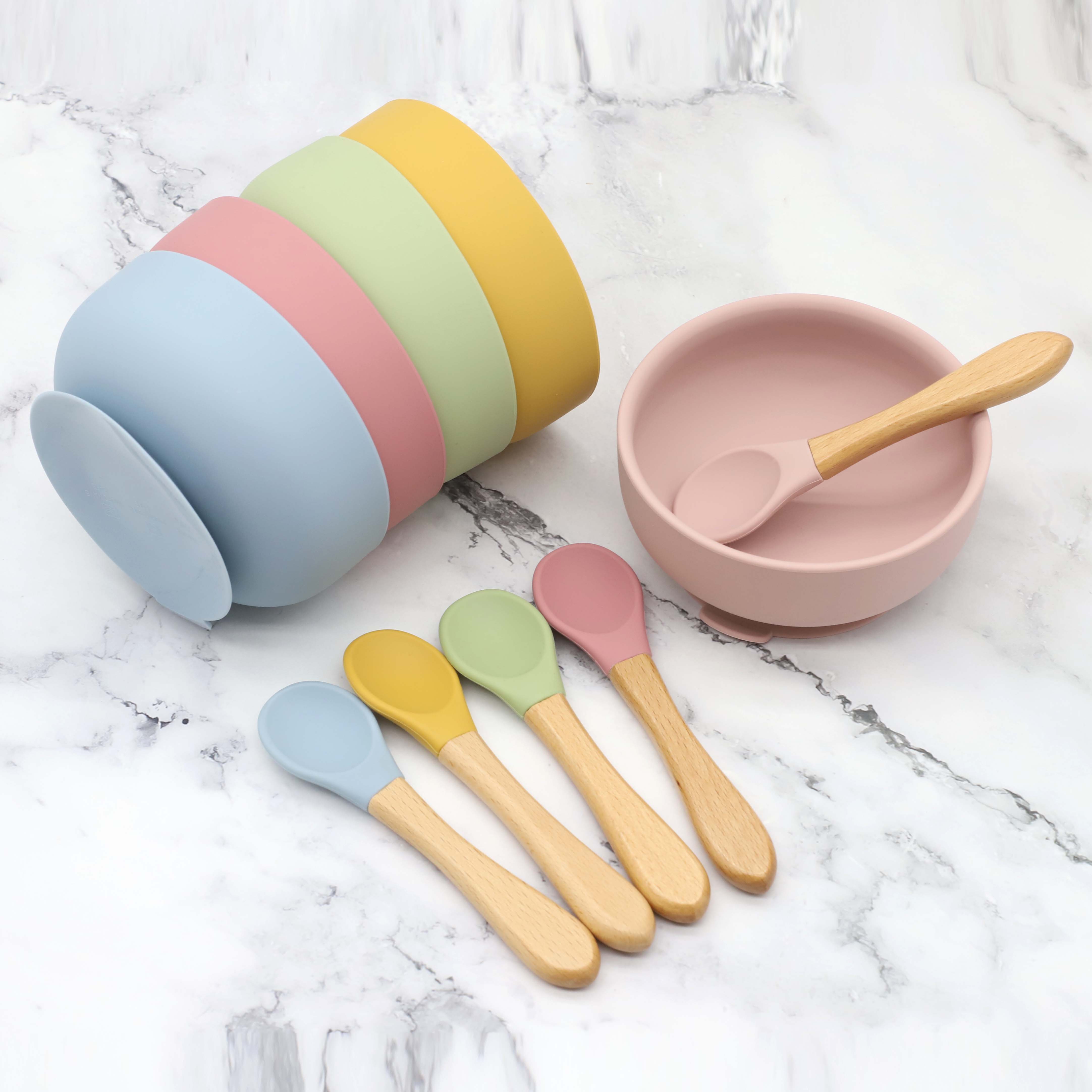 Baby Food Dispensing Spoon - Silicone bowl with suction cup, wooden