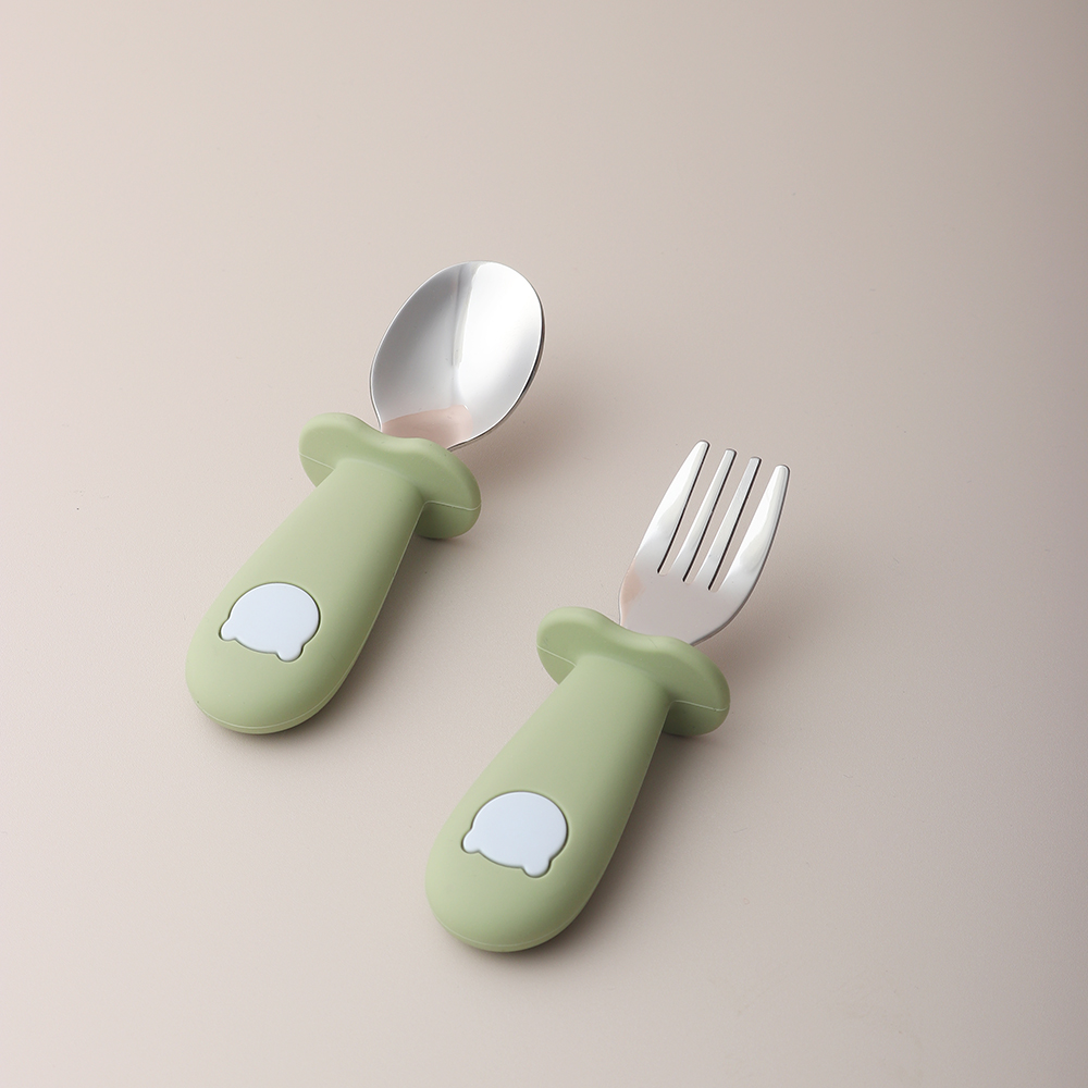 Baby Panda Shape Silicone Spoo - Baby Food Utensils 评论和价格