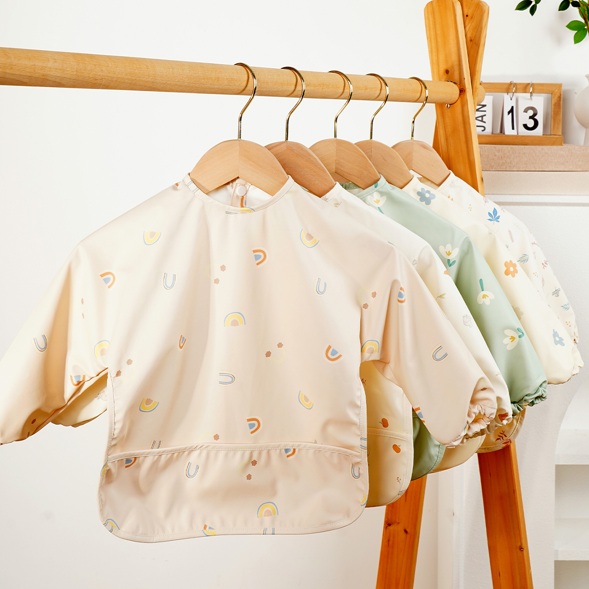 Elinfant PU New Material Baby  - Bib Long Sleeve 评论和价格